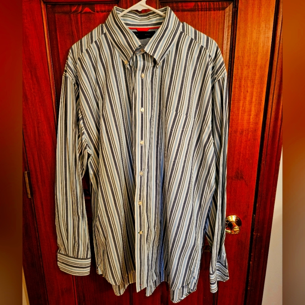 Tommy Hilfiger Gray and Blue Striped Button Down Shirt